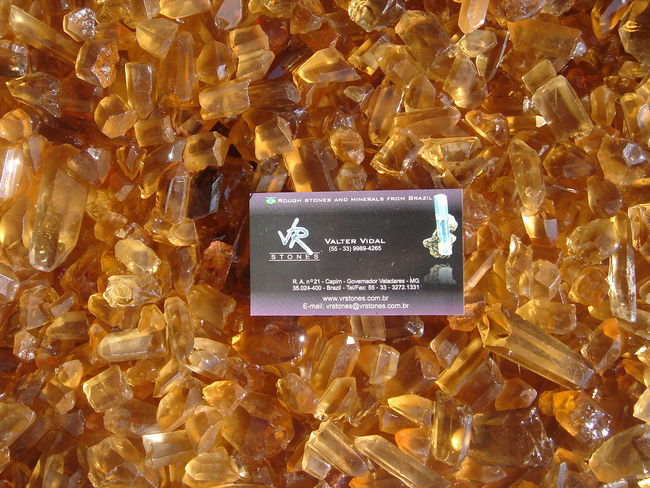 ROUGH STONES BRAZIL . VR STONES